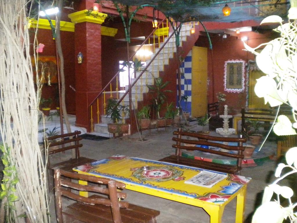Ganpati Guest House Waranasi Zewnętrze zdjęcie